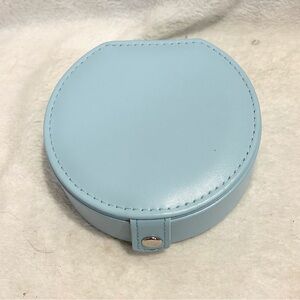 Sky Blue Round Jewelry Case